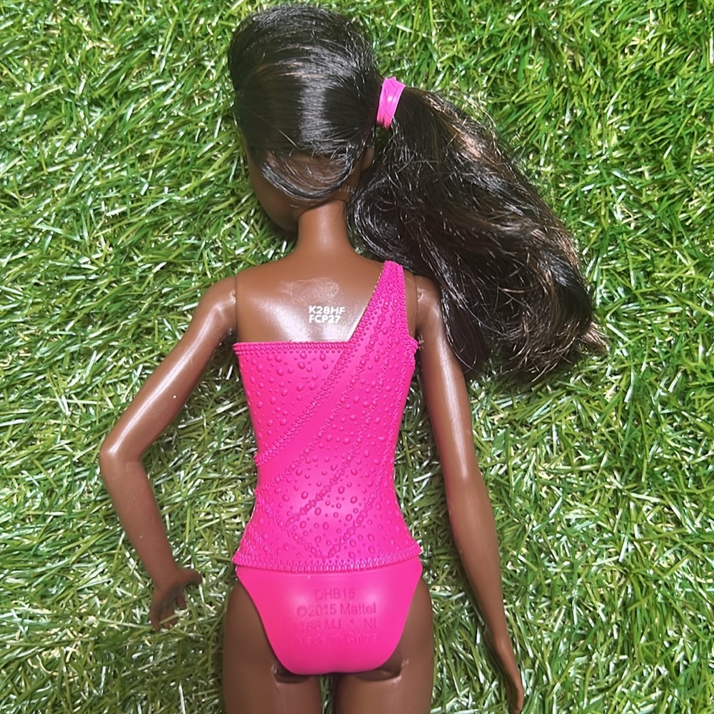 Barbie - Picture 3 of 4